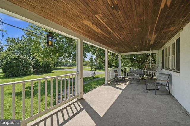 20800 WHITES FERRY RD, Poolesville, MD 20837