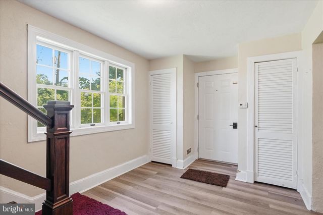 20800 WHITES FERRY RD, Poolesville, MD 20837