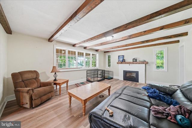 20800 WHITES FERRY RD, Poolesville, MD 20837