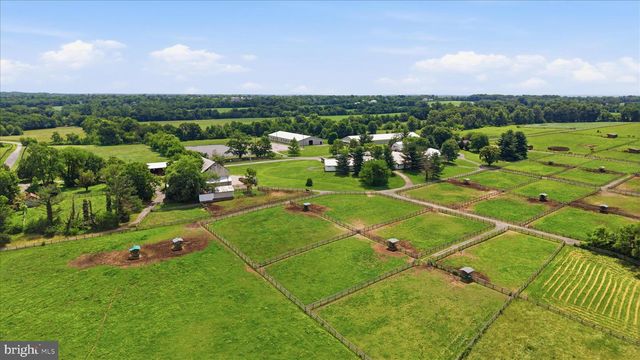 20800 WHITES FERRY RD, Poolesville, MD 20837