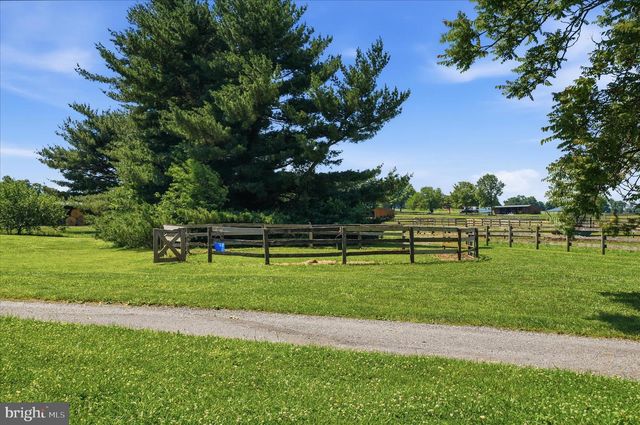 20800 WHITES FERRY RD, Poolesville, MD 20837