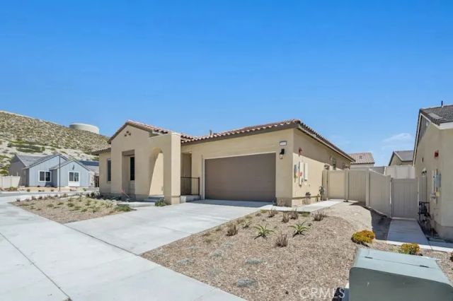 28920 Vertex Way, Canyon Country, CA 91350