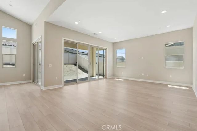 28920 Vertex Way, Canyon Country, CA 91350