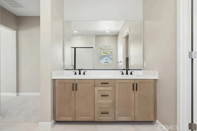 28920 Vertex Way, Canyon Country, CA 91350