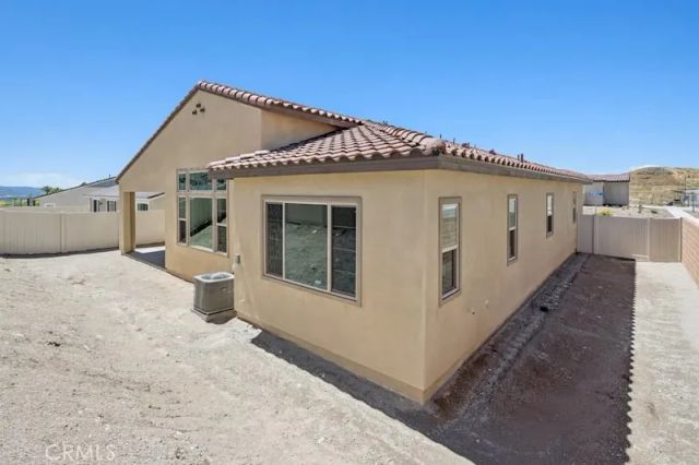 28920 Vertex Way, Canyon Country, CA 91350