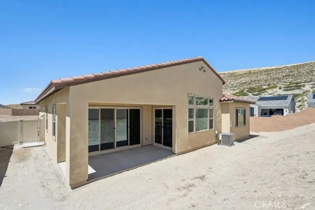 28920 Vertex Way, Canyon Country, CA 91350