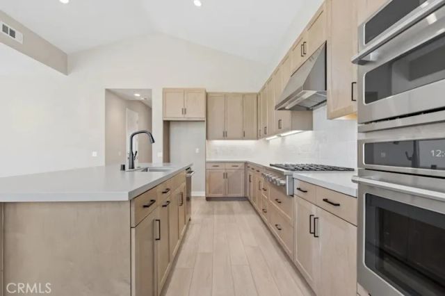 28920 Vertex Way, Canyon Country, CA 91350