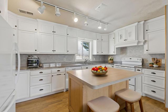 15393 207th Avenue NW, Elk River, MN 55330