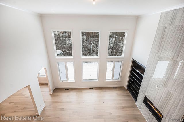 2423 BUCKTHORN Drive, Shelby Twp, MI 48316