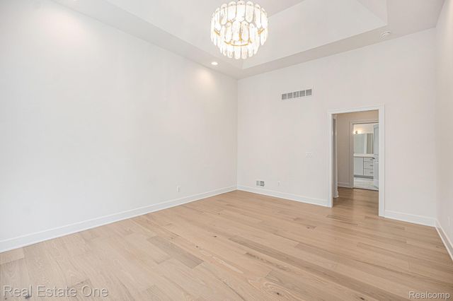 2423 BUCKTHORN Drive, Shelby Twp, MI 48316