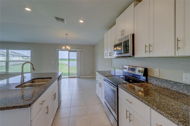 8694 PARSONS HILL BOULEVARD, Wesley Chapel, FL 33545