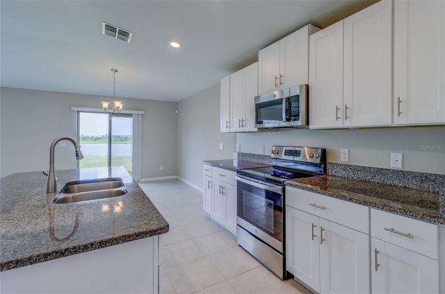 8694 PARSONS HILL BOULEVARD, Wesley Chapel, FL 33545