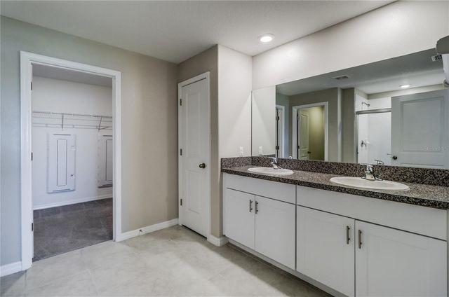 8694 PARSONS HILL BOULEVARD, Wesley Chapel, FL 33545