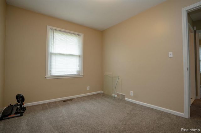 21258 Bon Brae Street, Saint Clair Shores, MI 48081