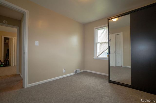 21258 Bon Brae Street, Saint Clair Shores, MI 48081