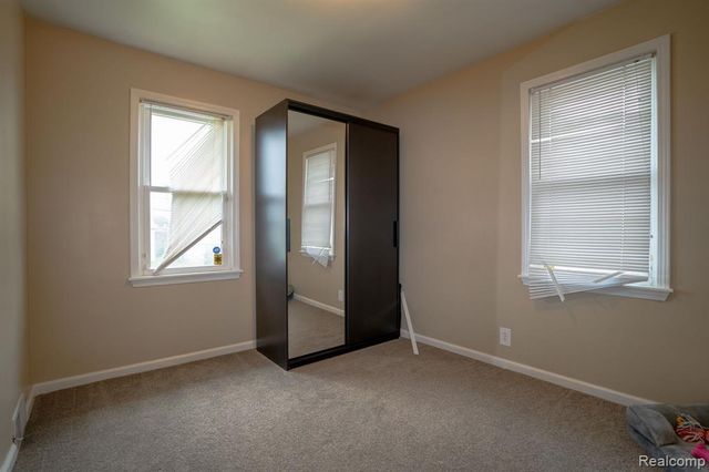 21258 Bon Brae Street, Saint Clair Shores, MI 48081