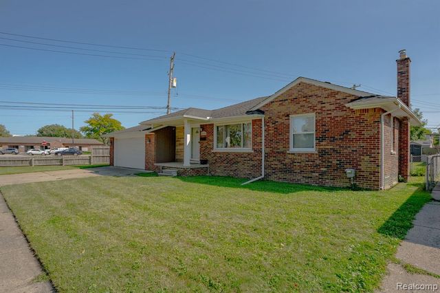 21258 Bon Brae Street, Saint Clair Shores, MI 48081