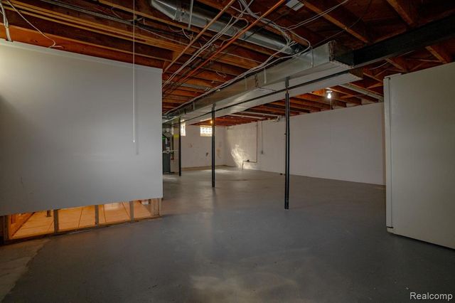 21258 Bon Brae Street, Saint Clair Shores, MI 48081