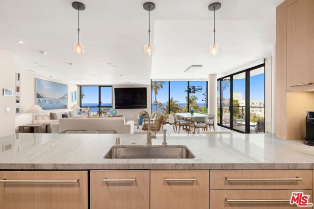 1755 Ocean Avenue 603, Santa Monica, CA 90401