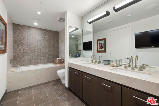 1755 Ocean Avenue 603, Santa Monica, CA 90401