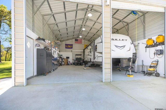 42035 Preston Landry Rd, Gonzales, LA 70737