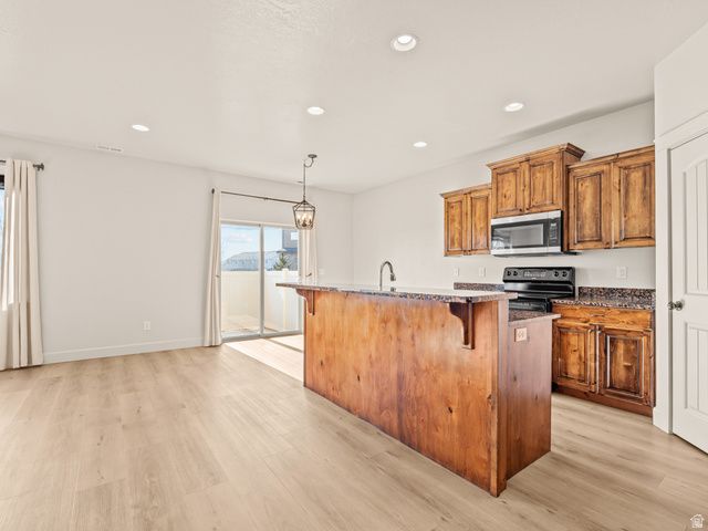 233 E BAYCREST DR, Saratoga Springs, UT 84045