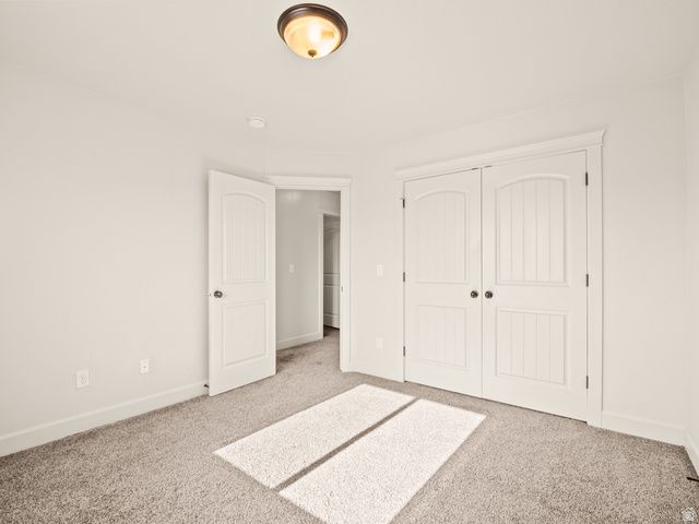 233 E BAYCREST DR, Saratoga Springs, UT 84045