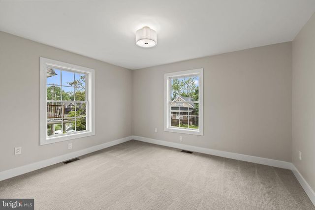 214 W HOLLY AVE, Pitman, NJ 08071