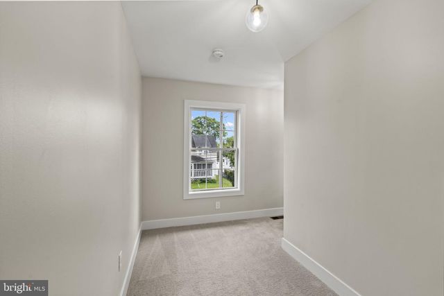 214 W HOLLY AVE, Pitman, NJ 08071