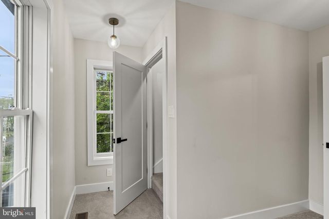 214 W HOLLY AVE, Pitman, NJ 08071