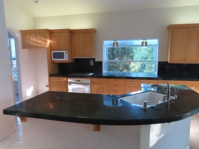 8437 Cobble Creek Ln, Orangevale, CA 95662