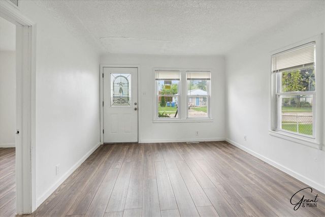 8440 Orchard Avenue, Warren, MI 48089