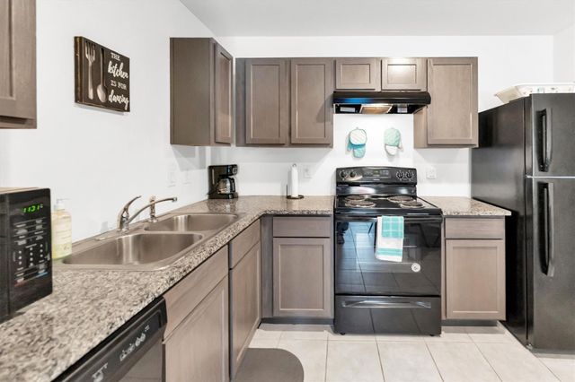 24624 Pools Creek Way, Huntsville, TX 77320