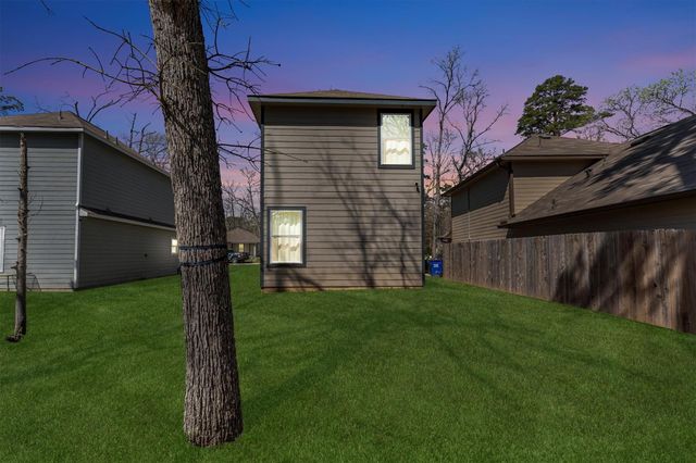24624 Pools Creek Way, Huntsville, TX 77320