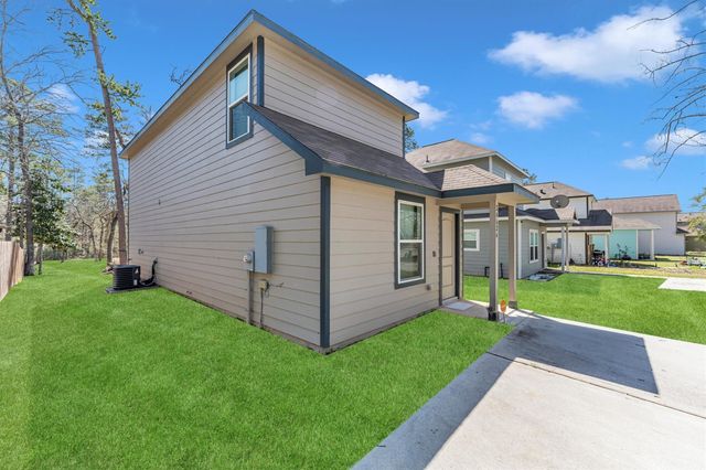 24624 Pools Creek Way, Huntsville, TX 77320