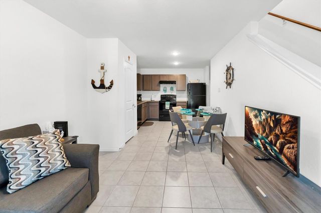 24624 Pools Creek Way, Huntsville, TX 77320