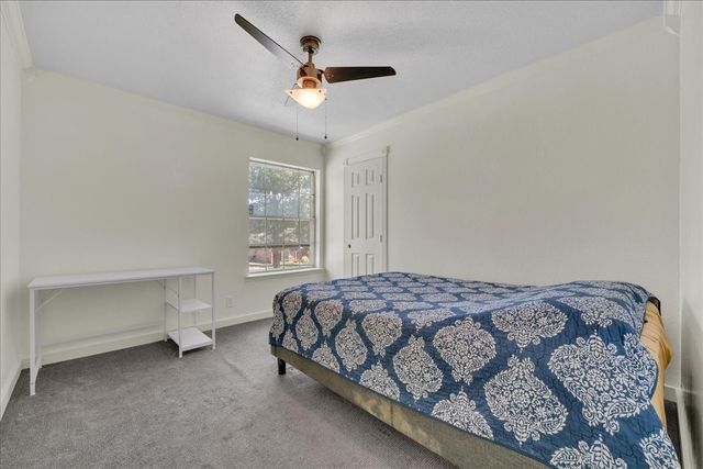 207 Walnut Way, Euless, TX 76039