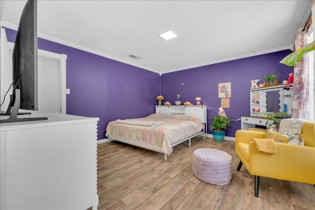 207 Walnut Way, Euless, TX 76039