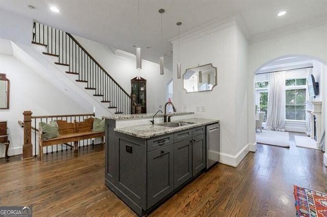 58 Sheridan Drive NE 25, Atlanta, GA 30305