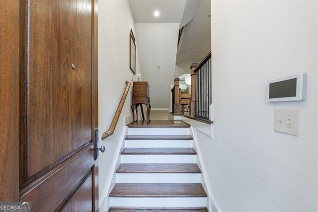 58 Sheridan Drive NE 25, Atlanta, GA 30305