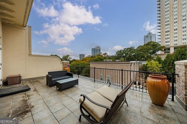 58 Sheridan Drive NE 25, Atlanta, GA 30305