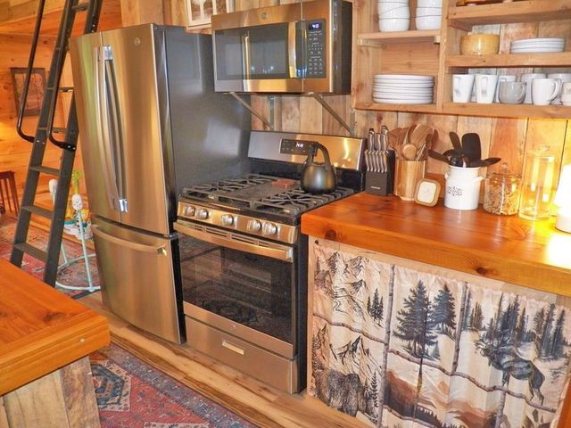 116 Beaver Lake Drive, Stoddard, NH 03464