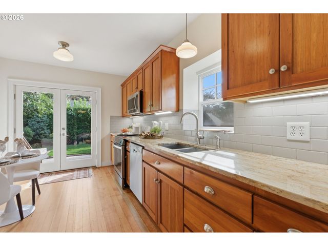 3844 Ne 21ST Ave, Portland, OR 97212