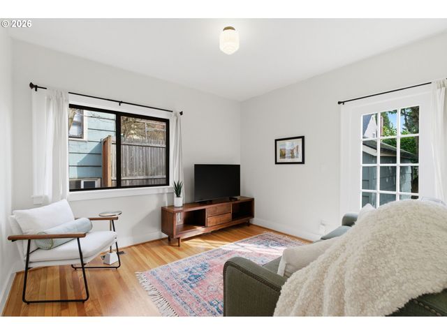 3844 Ne 21ST Ave, Portland, OR 97212