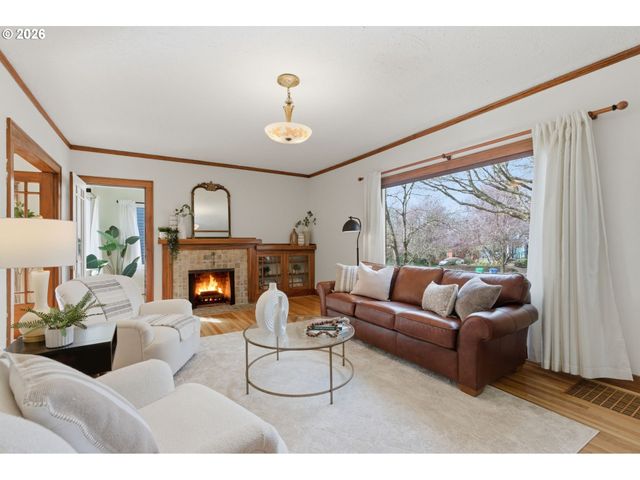 3844 Ne 21ST Ave, Portland, OR 97212