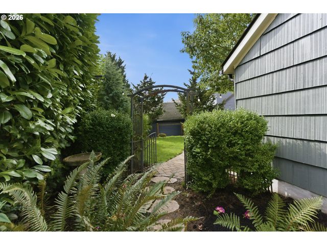 3844 Ne 21ST Ave, Portland, OR 97212