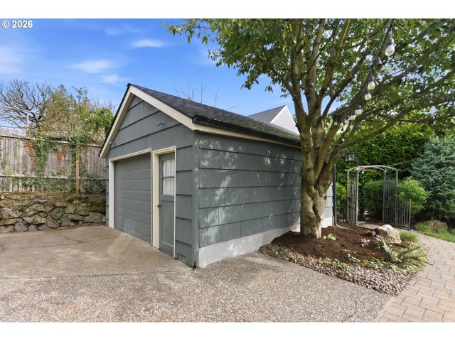 3844 Ne 21ST Ave, Portland, OR 97212