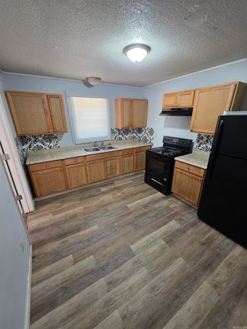 5917 Chaucer Ln, Little Rock, AR 72209