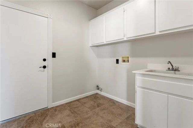 976 Hemingway, Corona, CA 92878