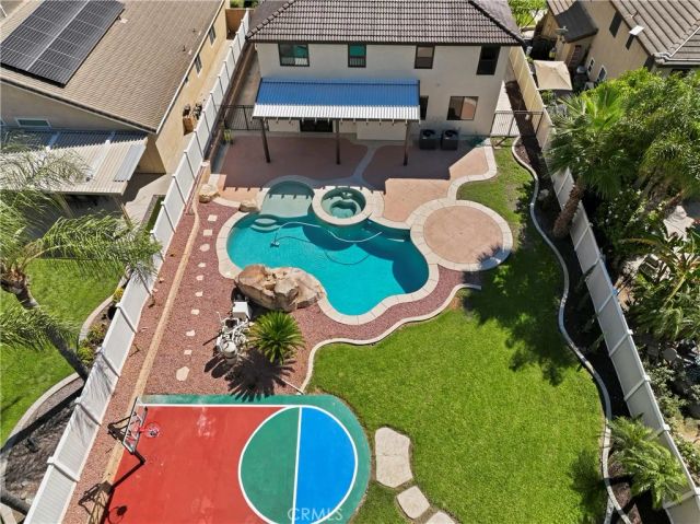 976 Hemingway, Corona, CA 92878